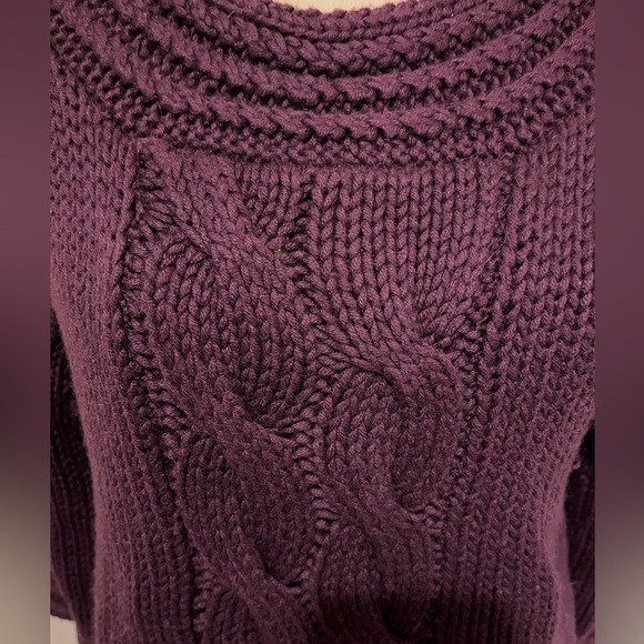 Moda International Wool cable knit crew neck sweater, size L - Picture 2 of 5